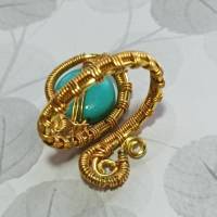 Ring mit Howlit türkis handgewebt in goldfarben verstellbar Paisley Muttertagsgeschenk Bild 4