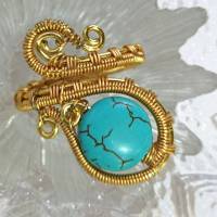 Ring mit Howlit türkis handgewebt in goldfarben verstellbar Paisley Muttertagsgeschenk Bild 7