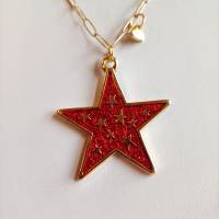 Vergoldete emaillierter Sternen-Anhänger in Rot mit vergoldeter Edelstahl-Paperclip-Kette Bild 4
