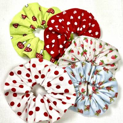 Haargummi/ Scrunchie aus reiner Baumwolle in frechen Designs
