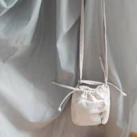 Umhängetasche aus Cord in Beige, Wandertasche, Handytasche, kleine praktische Tasche mit Taschen, Tasche verziert Bild 3