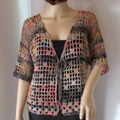 Häkeljacke in wunderschönen Farben, Sommerjacke mit hübschem Muster, Bolero 