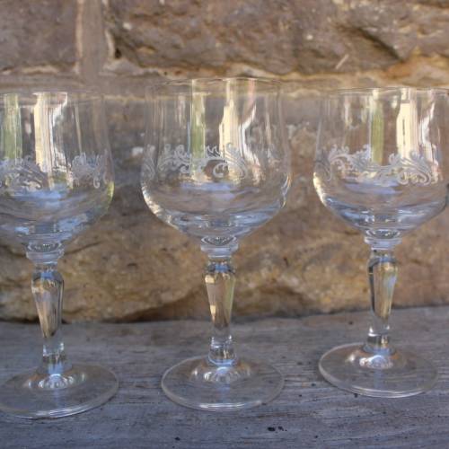 3 Weingläser Stielgläser mit floralem Dekor 60er 70er Jahre DDR