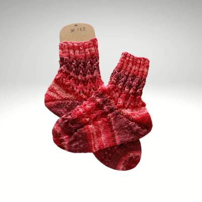 dekorative Woll - Socken, handgestrickt mit kleinem Lochmuster, Größe 38-40