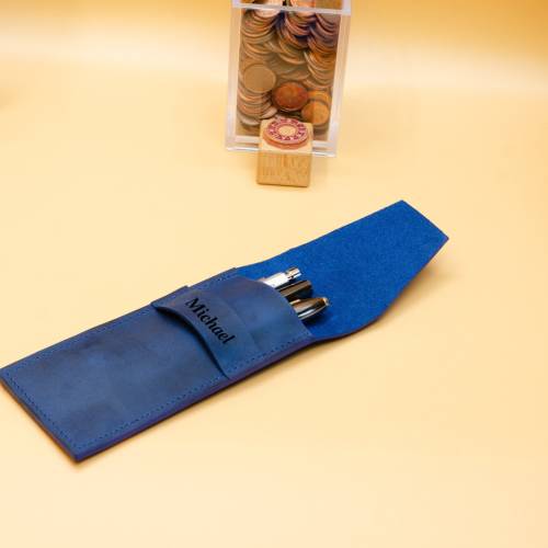 Personalisiertes Stifteetui. Monogram Stifteetui. Leder Stifthülle. Gravur Stifteetui. Monogramm-Federtasche. Bleistifth