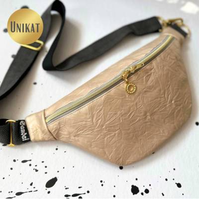 Unikat / Trendy Crossbag / Crossbody / HipBag / Bauchtasche / Gürteltasche / Slingbag aus Kunstleder in Beigebraun