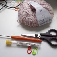 Häkelanleitung: Puppenhose Bild 5