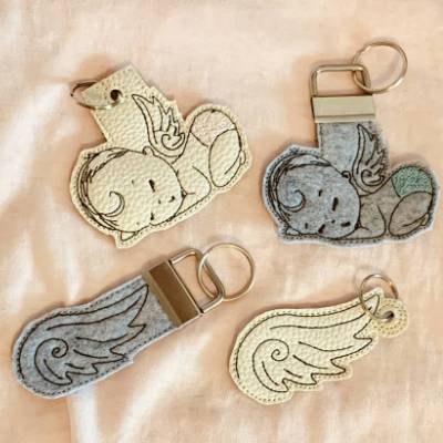 Stickdatei Baby Engel mit Flügeln – Sternenkind ITH Schlüsselanhänger Set 944