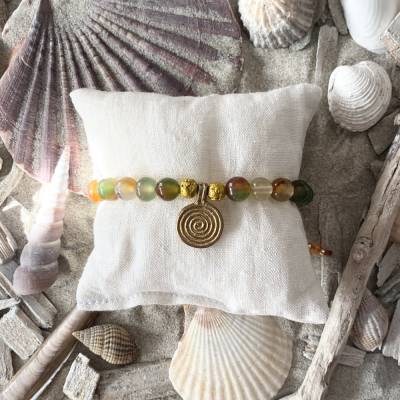 „Spiralsonne“ - Edelstein-Armband mit Sunset Achat Perlen, Lava und Spiral-Anhänger