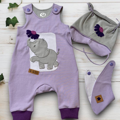 Handgefertigtes Newbornset: Fliederfarbener Strampler mit Elefant & Blume – Ideales Geschenk zur Geburt