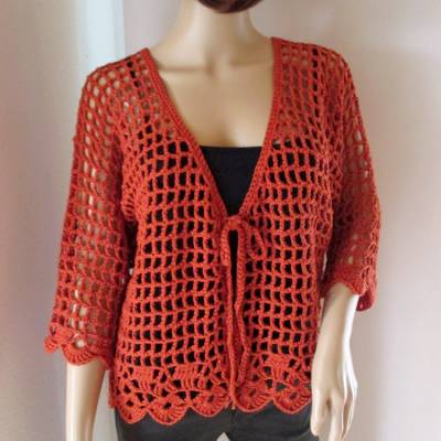 Häkeljacke mit hübschem Muster in Terracotta, Sommerjacke, Cardigan, Bolero 