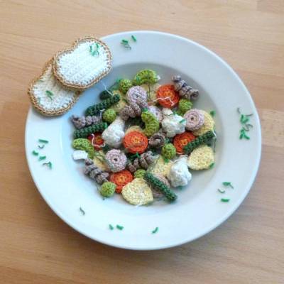 Häkelanleitung Gemüseeintopf mit Würstchen für die Kinderküche, pdf-Datei