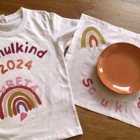 Personalsierbares Tischset Schulkind & Einschulungsshirt *Regenbogen*, Kombiangebot, Tischdecke, 1.Schultag, Schultüte, Bild 1