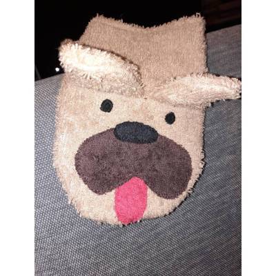 Waschhandschuh Hund für Kinder – Brauner Waschlappen mit roter Zunge