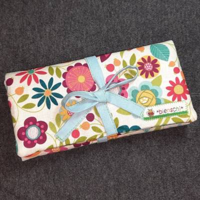 Kleine Schmuckrolle, Schmucketui, Schmucktasche, Schmuckaufbewahrung