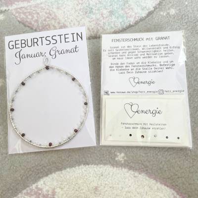 Geburtsstein Januar - Fensterdeko mit Heilstein Granat - Karte zum Geburtstag oder zur Geburt