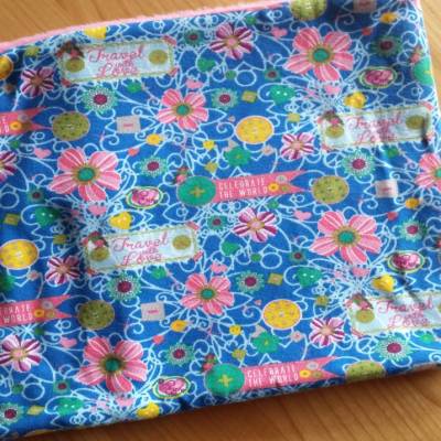 Blauer Schlauchschal mit Blumen und rosa Fleece-Innenseite, 50 cm Durchmesser