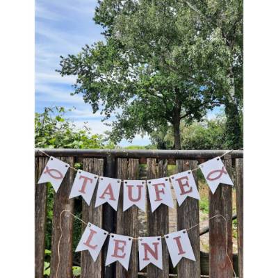 Wunderschöne Girlande zur Taufe mit Glitzereffekt personalisiert mit dem Namen des Taufkindes Namensgirlande Weiß und Ro