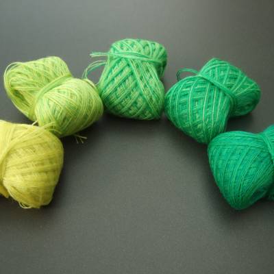 100% Schurwolle Merino extrafein Bobbel Mini Wolke 7 leuchtende Grüntöne 4-fädig 5x 50m Lauflänge