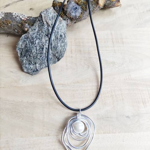 Drahtjuwel Kautschukband mit Anhänger, Drahtschmuck,Lange Kette, Silber-Anhänger