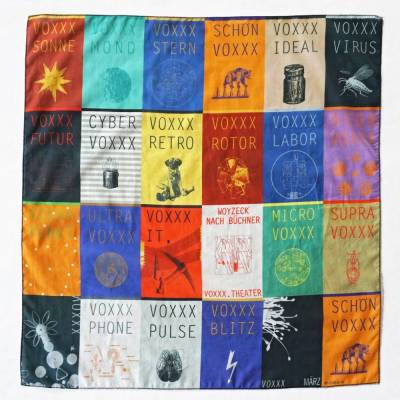 VOXXX Halstuch und Schal aus Biobaumwolle – Flyer-Design von Carsten Nicolai