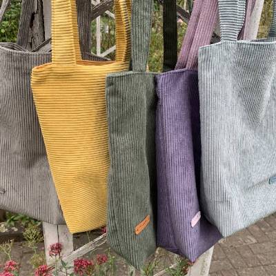Wertige Schultertasche, Umhängetasche, Shopper aus Breitcord, Cordtasche,  tote bag, Innentasche, Innenfutter, 4 Farben