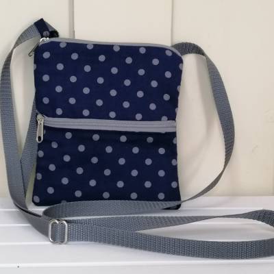 Handytasche mit verstellbaren Schulterriemen,