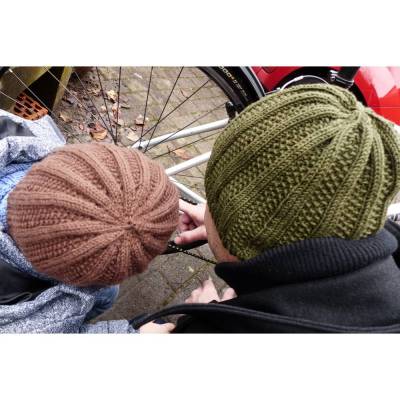 Strickanleitung Mütze Jax - KU 33 - 55 cm für die ganze Familie
