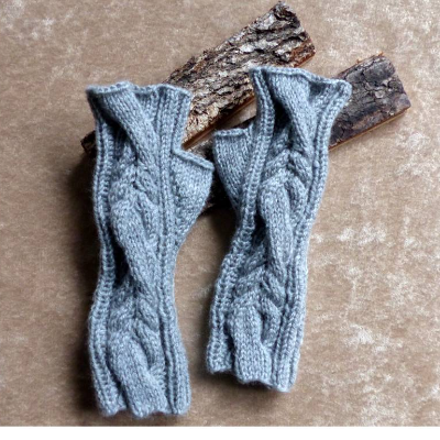 Strickanleitung Stulpen Cleo - fingerlose Handschuhe mit Daumenkeil