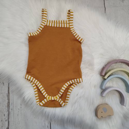 Ärmelloser Body senfgelb, Gr. 50-110 – Bio Baumwolle, ideal für Babys