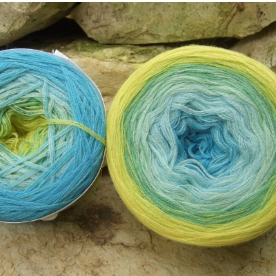 100% Schurwolle Merino extrafein Bobbel gefachter Farbverlauf Wolke 7 Südsee 3-fädig