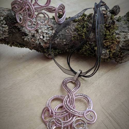 Drahtjuwel Medusa Anhänger, Alu Schmuck, Medusa Kopf, Kette Medusa,Organzaband, Elbenkrone, Elbenschmuck