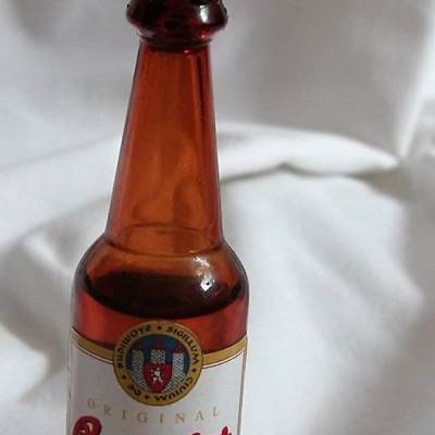 Budweiser - Flaschenöffner- Metall/Kunststoff-Rückseitig mit Magnet, aus den 80er Jahren