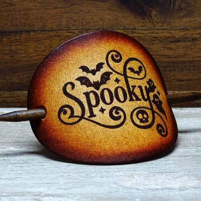 Leder Haarspange – OX Antique - Spooky – Vickys World - Rindleder & Holz - Halloween