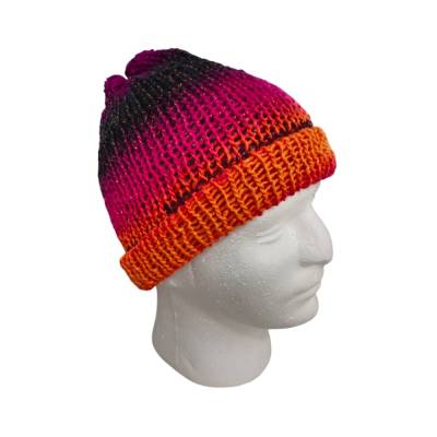 gestrickte Beanie Mützen aus weicher Acrylwolle mit dezenten Glitzerfaden, Halloween Farben