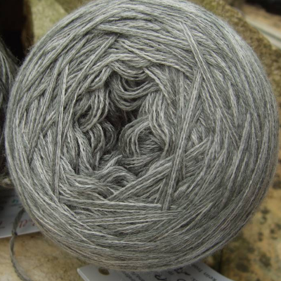 100% Schurwolle Merino extrafein Bobbel Uni Wolke 7 grau meliert 4-fädig