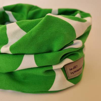 Beanie-Loop - gleichzeitig Mütze und Loop - für Damen, aus Jersey (Bio) in grün-weiß PUNKTE, von he-ART by helen hesse