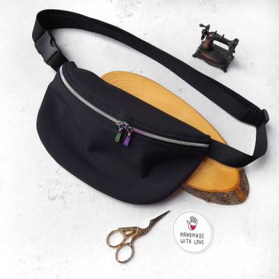 schwarze Bauchtasche mit Rainbow-Reißverschluss