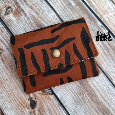 Mini Geldbörse aus braunem Oilskin Animal Print
