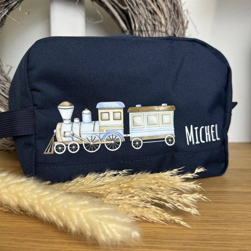 Kulturbeutel Kinder personalisiert mit Zug und Namen