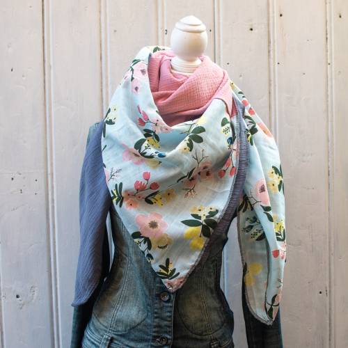 FAYE - XXL Musselin Wickeltuch / Wickelschal Frühling Blumen  / hellblau, dunkelgraugrau & rosa / XXL Musselin Tuch