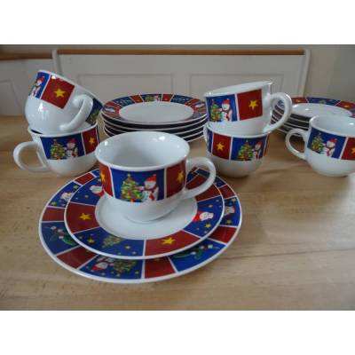 6 Kaffeegedecke mit fröhlichem Weihnachts-Dekor