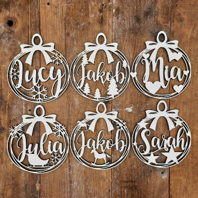 Personalisierter Geschenkanhänger & Weihnachtsbaumschmuck aus Holz – Adventsdeko