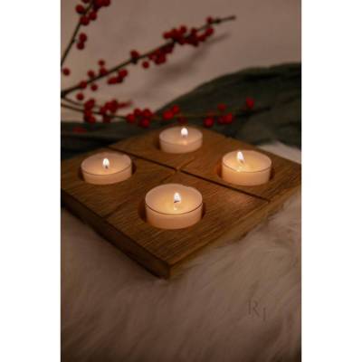 handgefertigter Teelichtständer aus edlem, massivem Eichenholz 