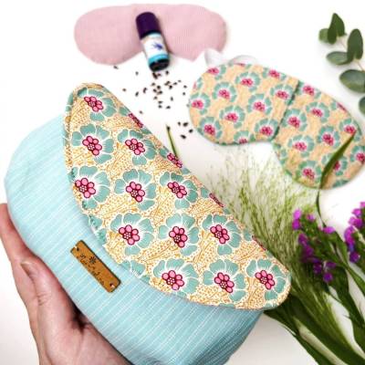 Augenmaske zum Kühlen oder Erwärmen - Set mit Schlafbrille, Füllkissen und Tasche. Auch für Yoga und Aromatherapie