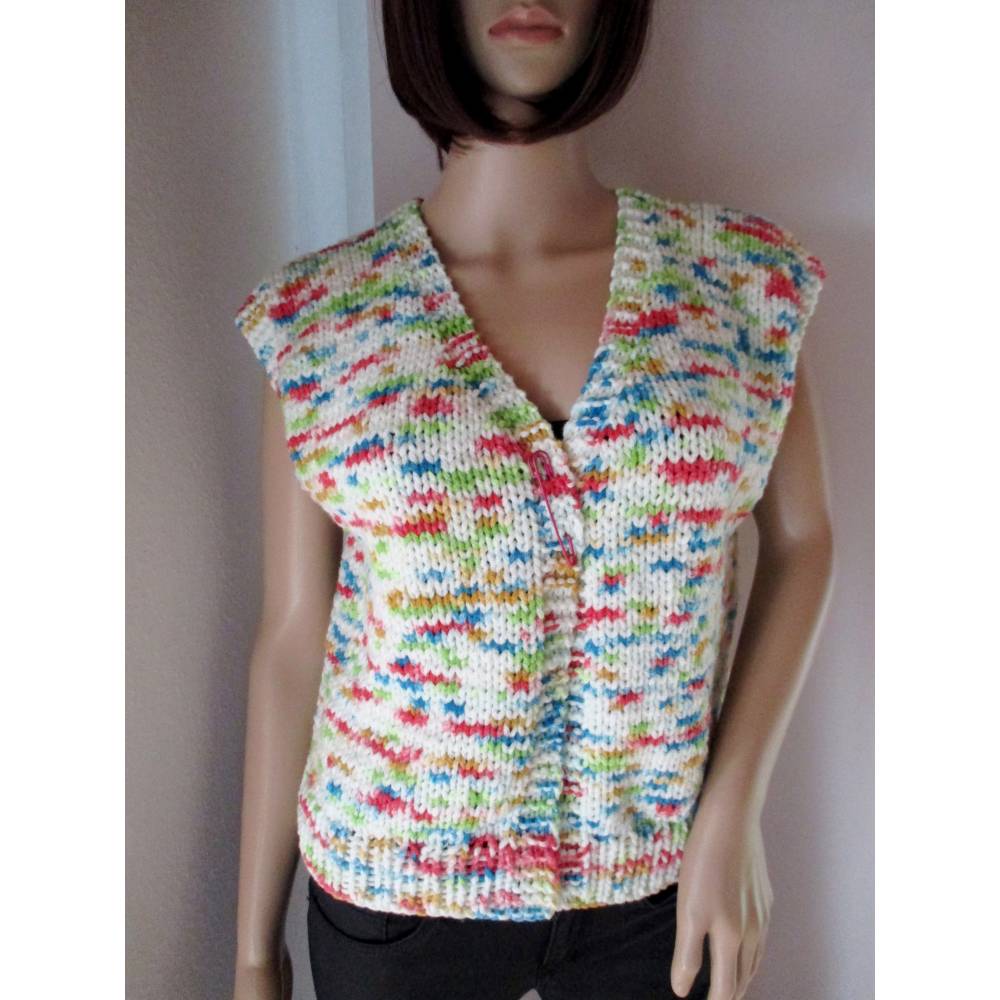 Warme Strickweste, Weste, Weiß mit bunten Spots, handgestrickt