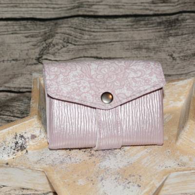 Kleine Geldbörse/ Portemonnaie Mini Ruby rosa Kunstleder mit Schimmeroptik und Baumwollstoff mit rosa Spitzenmuster