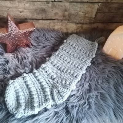 Gehäkelte Nikolaussocke, Weihnachtssocke mit Noppen