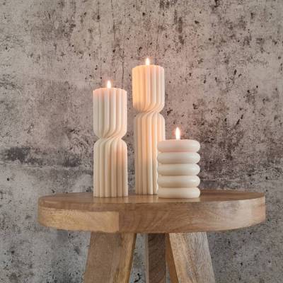 Gerippte Kerze I Rillen Kerze I Donut Kerze I Säulenkerze I Stumpenkerze I Dekorative Kerze aus Sojawachs 