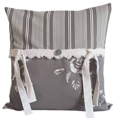 Kissen grau weiß mit Schleifen, Landhauskissen als Dekokissen, 40x40 cm, Unikat, Geschenk